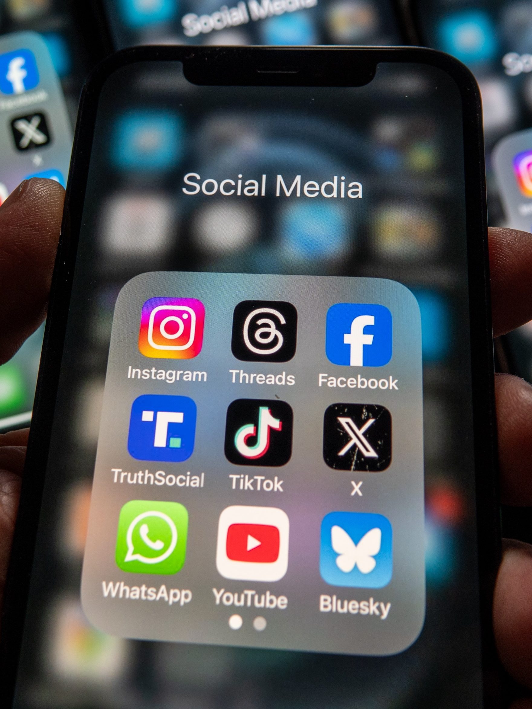 Australia Social Media Ban: Who Does the New Law Affect?