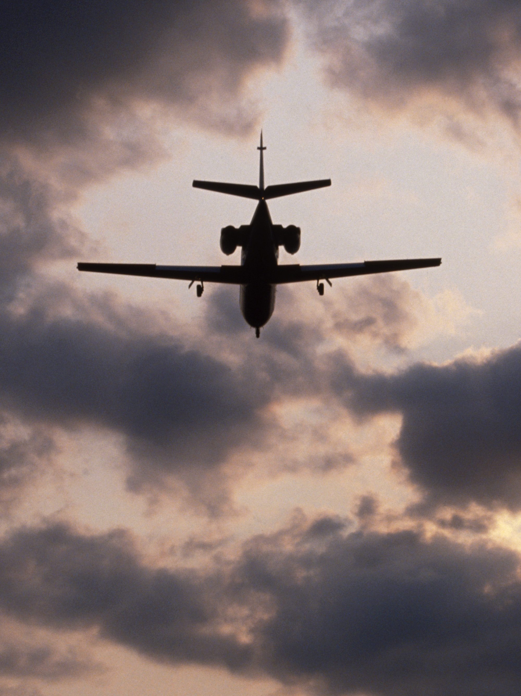 Cessna 550 Citation II / 2 on final-approach at dusk. (Photo by: aviation-images.com/Universal Images Group via Getty Images)