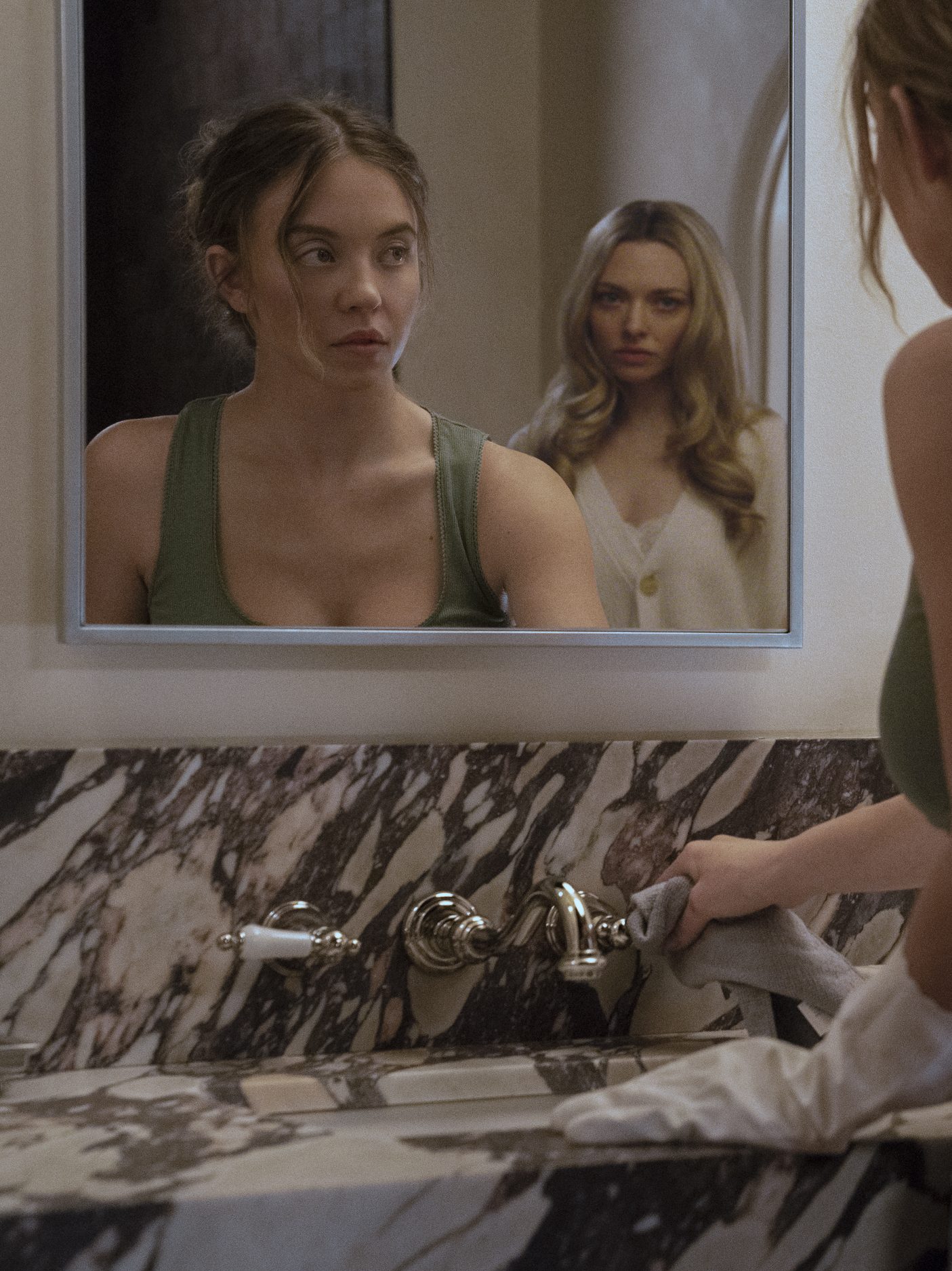 'The Housemaid' Movie: About the Sydney Sweeney & Amanda Seyfried Thriller
