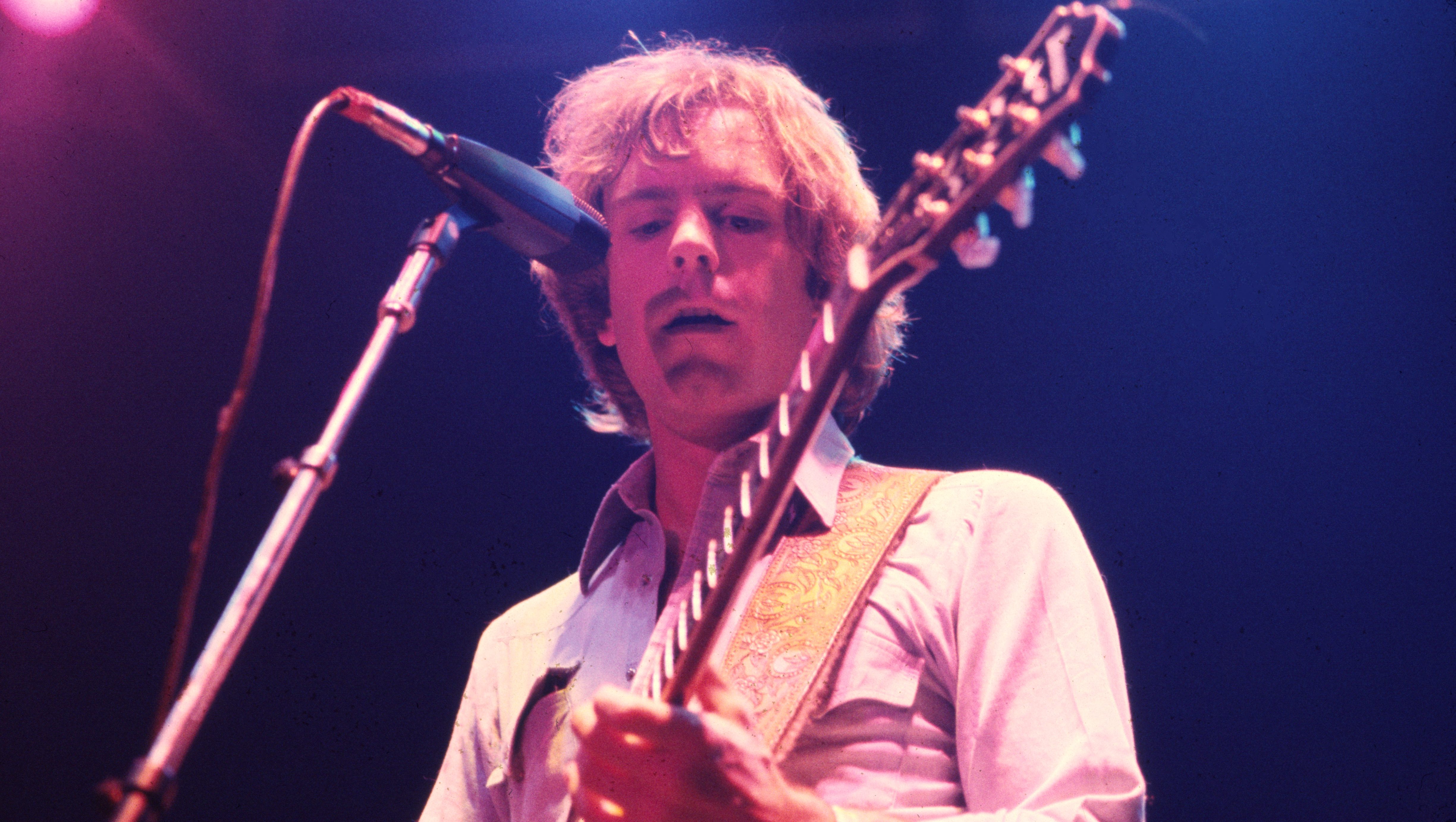 Bob Weir's Health: What We Know About His Cancer Battle & Lung Issues