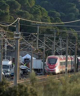 How Did the Spain Trash Crash Happen? Updates on the High-Speed Accident