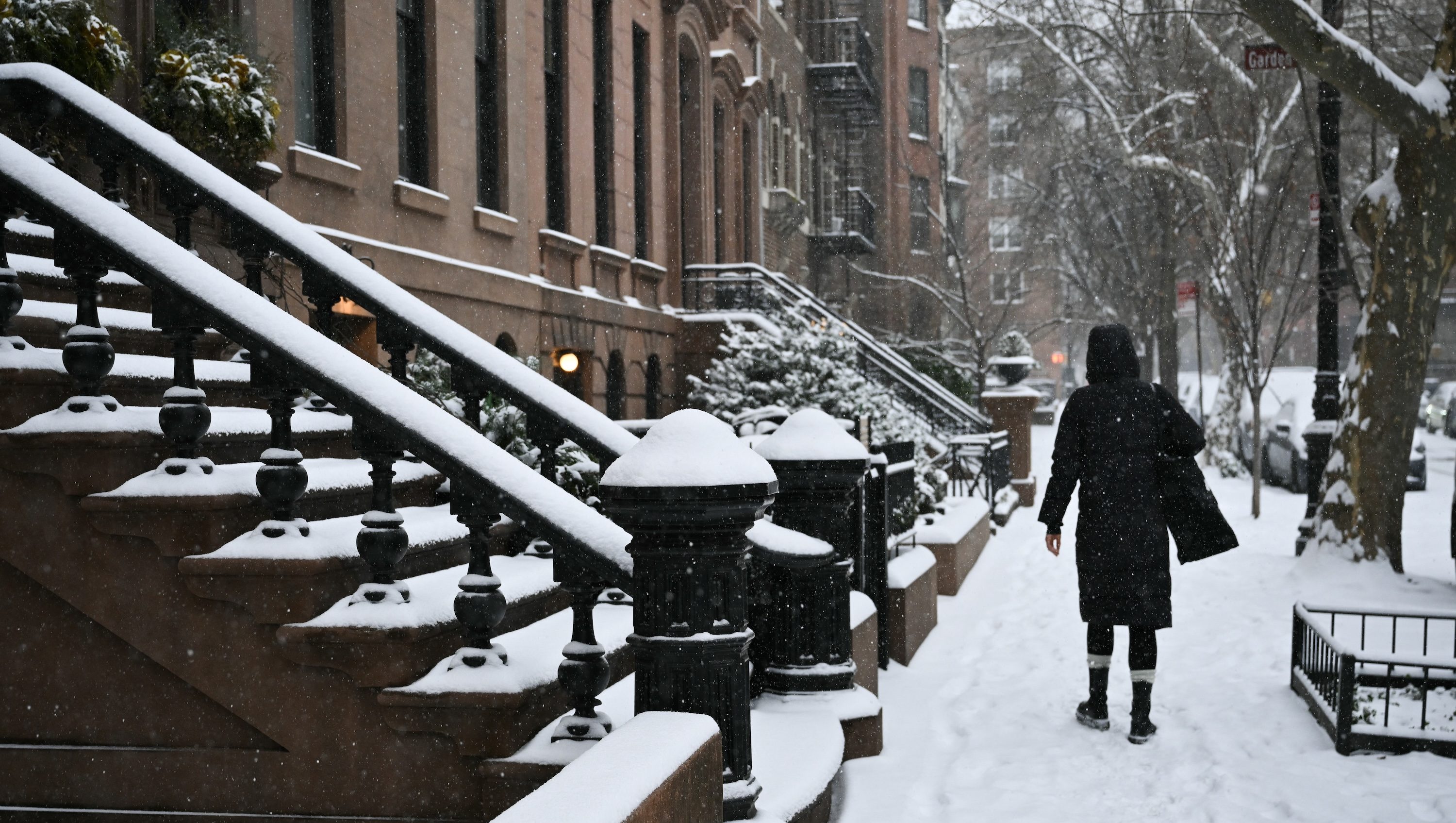 How Many Inches of Snow Are We Getting? Amount in NY, NJ, PA, & More States