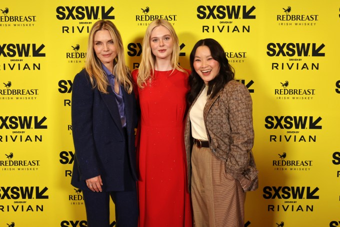 Michelle Pfeiffer, Elle Fanning & Thaddea Graham
