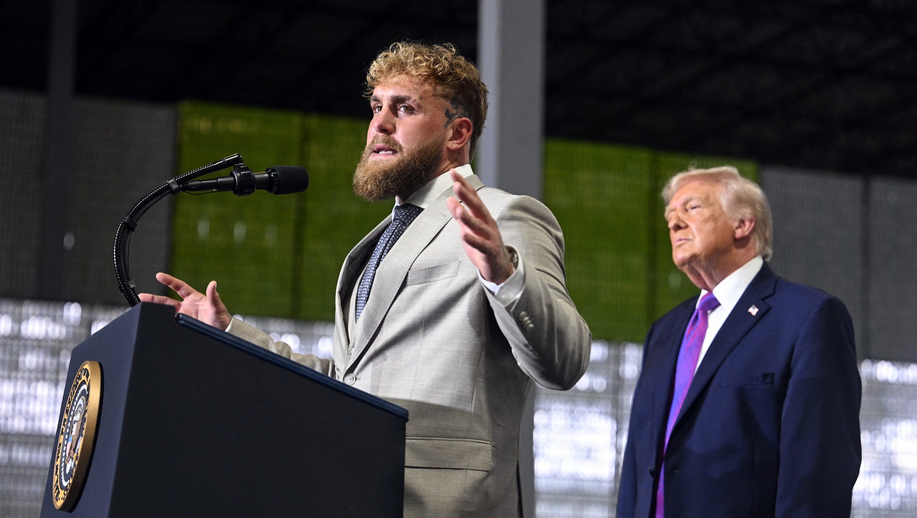 Is Jake Paul kandidaat voor kantoor? Wat de ‘goedkeuring’ van Trump betekent – Hollywood Life