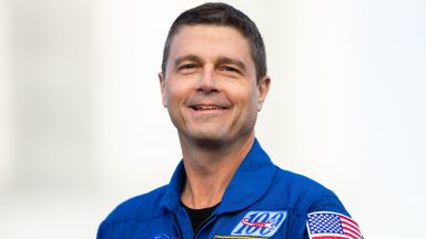  Meet the Artemis 2 Astronaut's Daughters