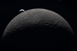 Artemis 2 Photos: Pictures of the Moon, Earthset, Eclipse & More Earth sets at 6:41 p.m. EDT, April 6, 2026, over the Moon’s curved limb in this photo captured by the Artemis II crew during their journey around the far side of the Moon.
