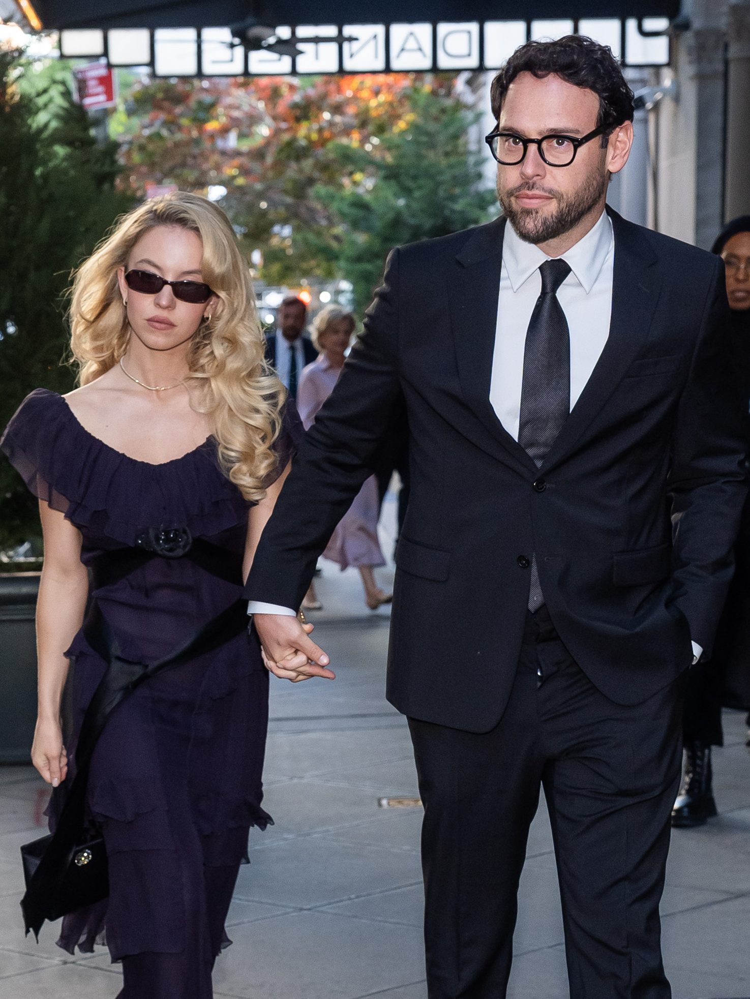 Are Sydney Sweeney & Scooter Braun Still Together? Relationship Update