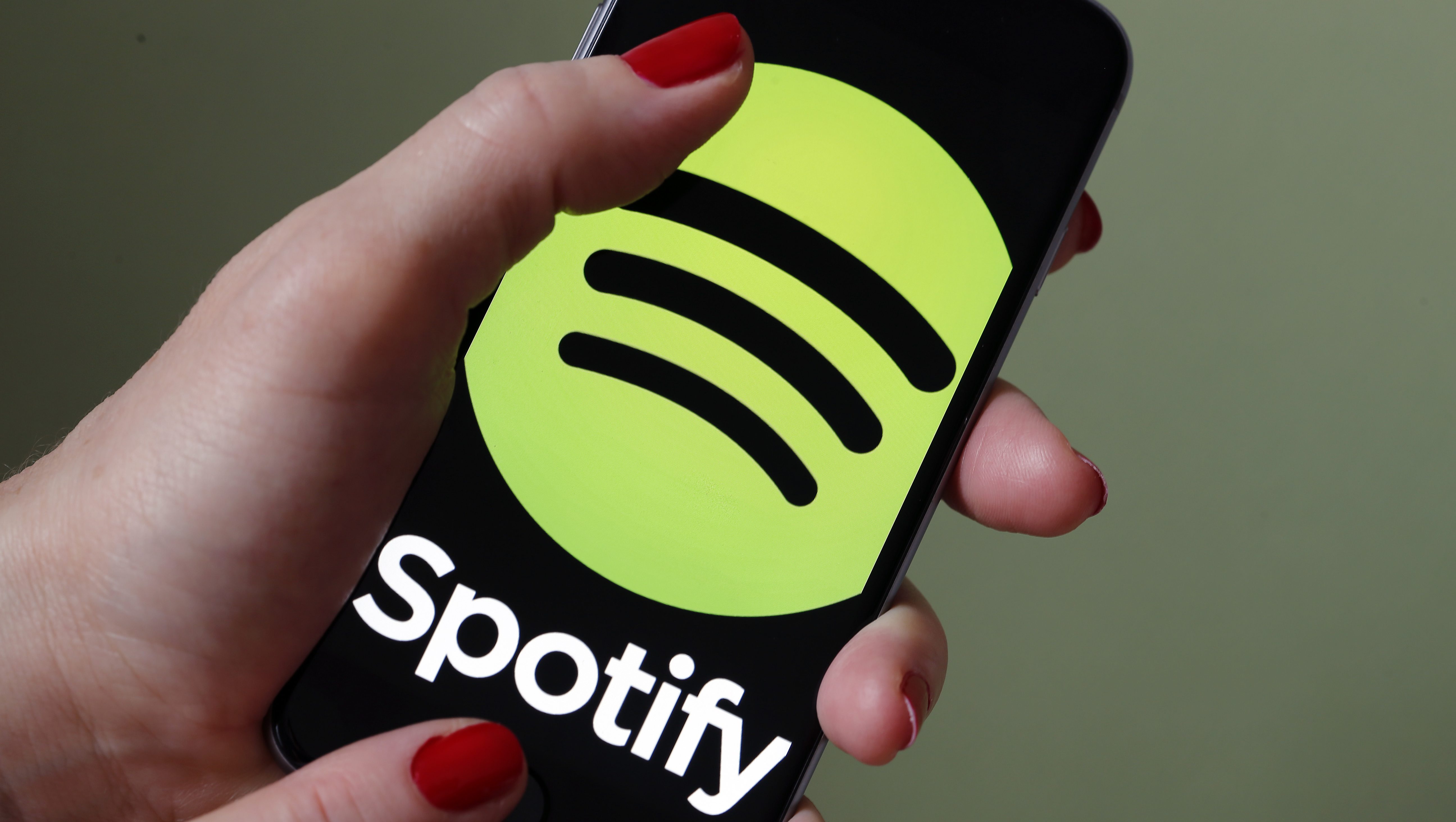 Waarom veranderde Spotify hun logo in een discobal? Make-over uitgelegd – Hollywood-leven